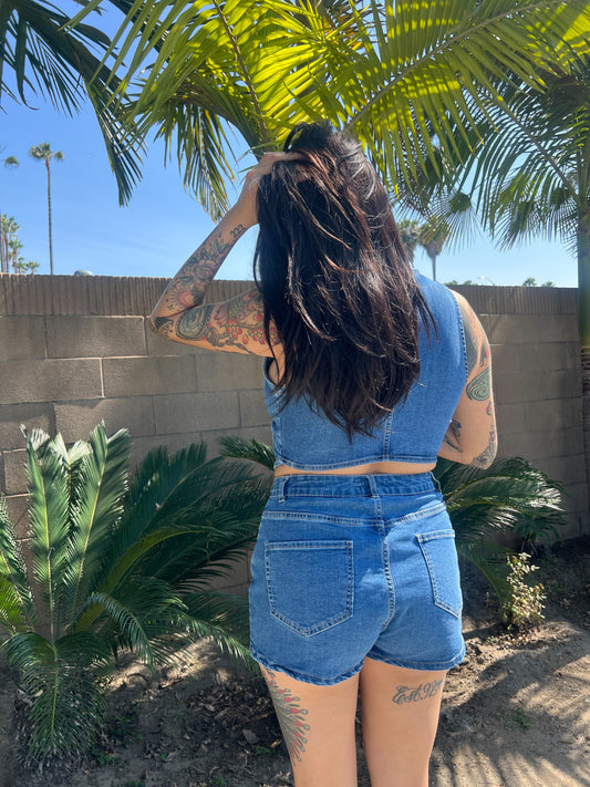 "Demi" denim skort