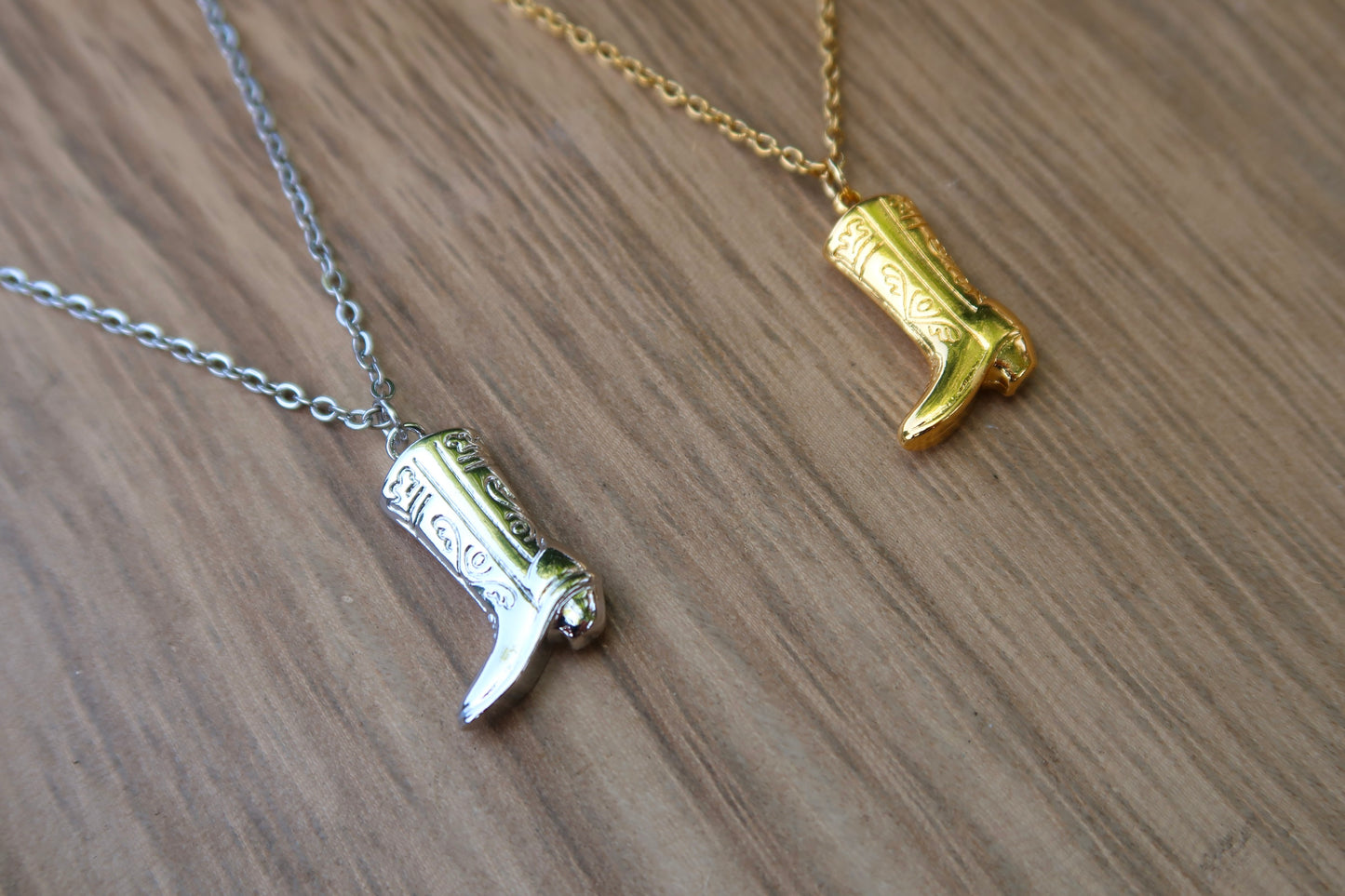 "Cowboy boot" necklace