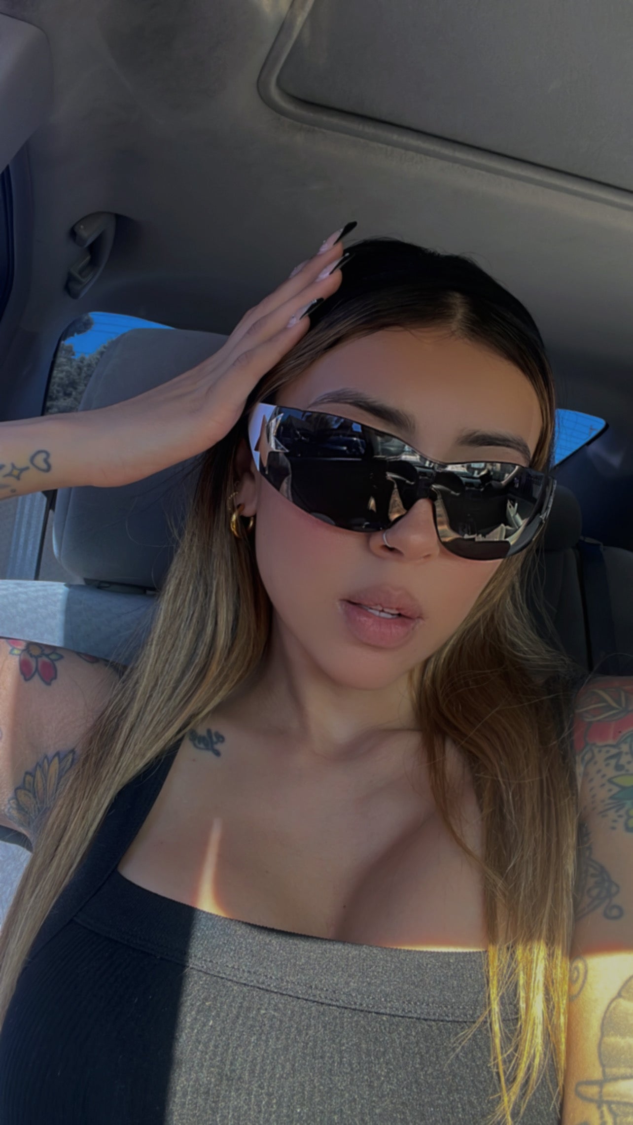 “Rock$tar bby” White sunglasses